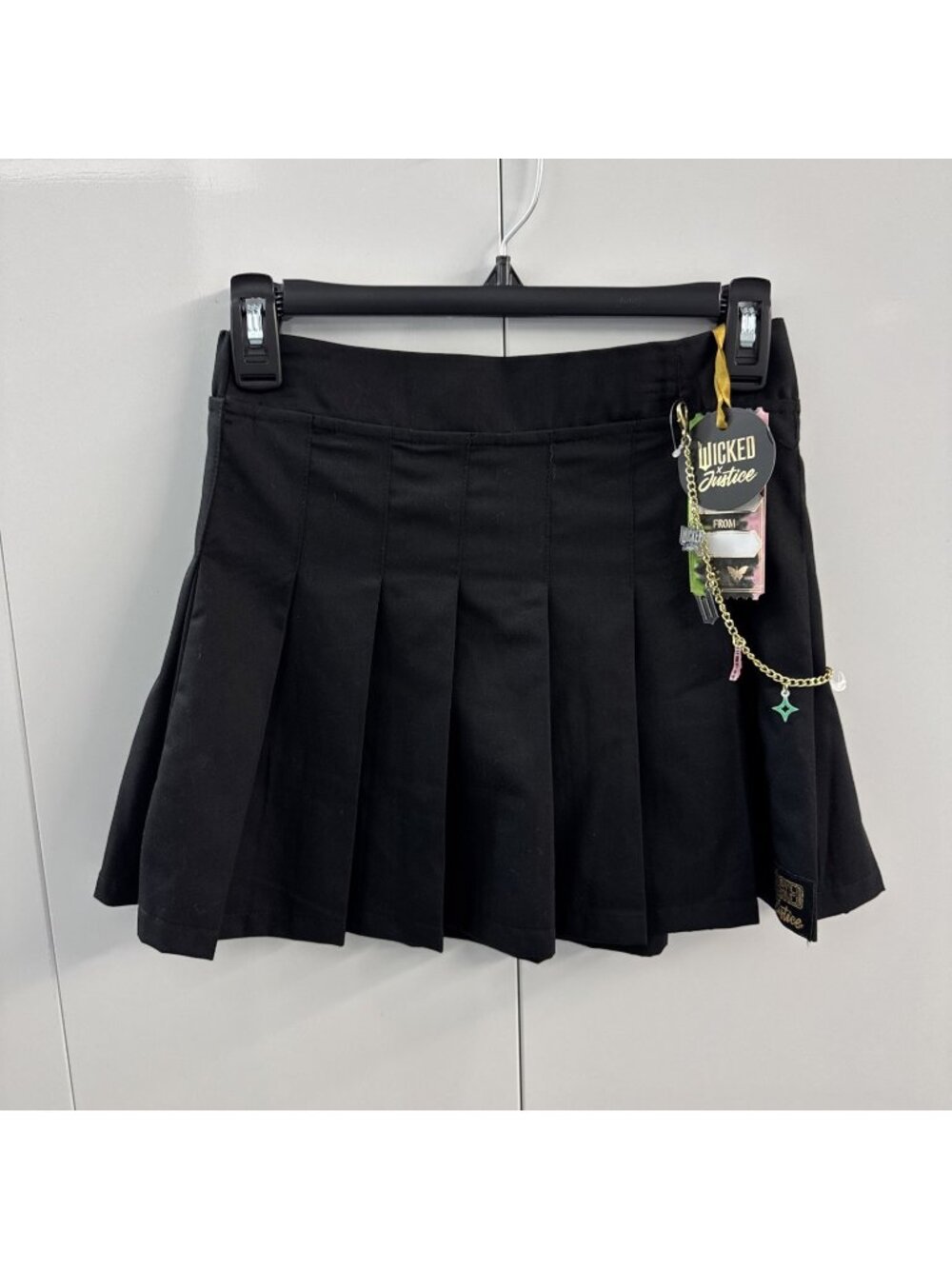 Justice Girls X Wicked Pleated Skirt, Size MEDIUM 10. BLACK NEW